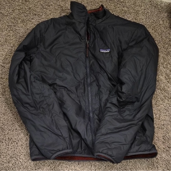 Patagonia Other - Men’s Navy blue Patagonia reversible fleece jacket size M